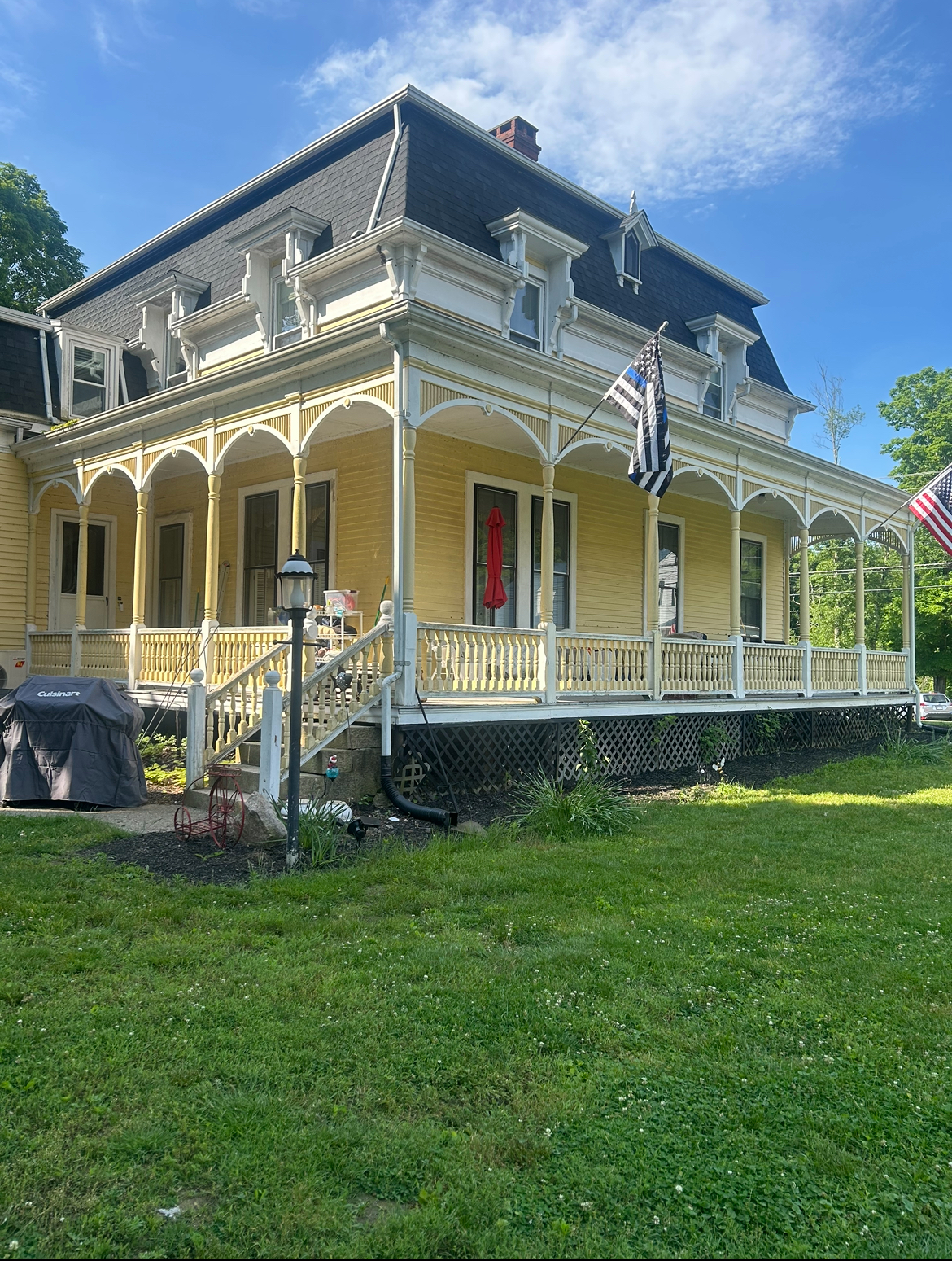 Antique Full porch image